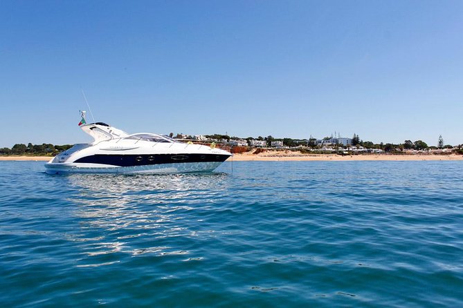 Luxury Yacht Rental with crew - Key points to know before you book