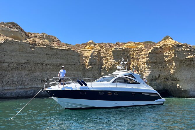 Luxury Yacht Rental with crew - Setting out from Vilamoura Marina