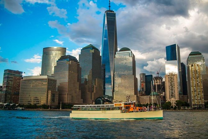 Manhattan Architecture Yacht Cruise - Why the AIA narration changes the experience