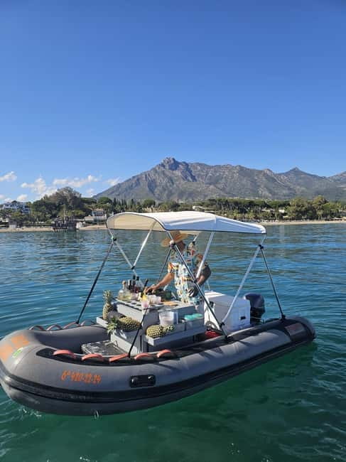Marbella: 2-8 hour private luxury yacht cruise on a Targa37 or Targa48 - Two hours on the water: a quick Marbella escape