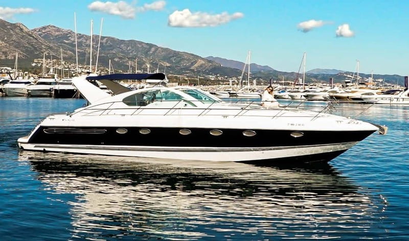 Marbella: 2-8 hour private luxury yacht cruise on a Targa37 or Targa48 - Targa 37 or Targa 48: choosing the right boat