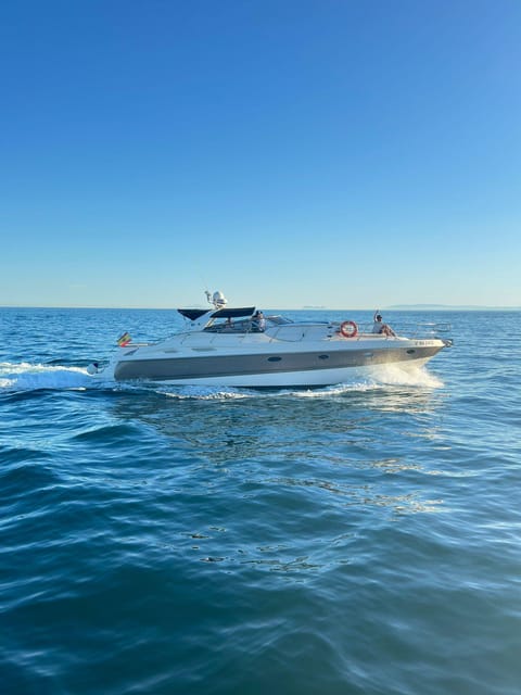 Marbella: Private Cruise in Luxury Yacht - Four to eight hours along the coast