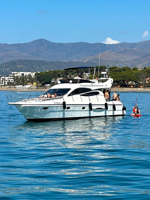 Marbella: Private Cruise in Yacht - A private yacht from Puerto José Banús