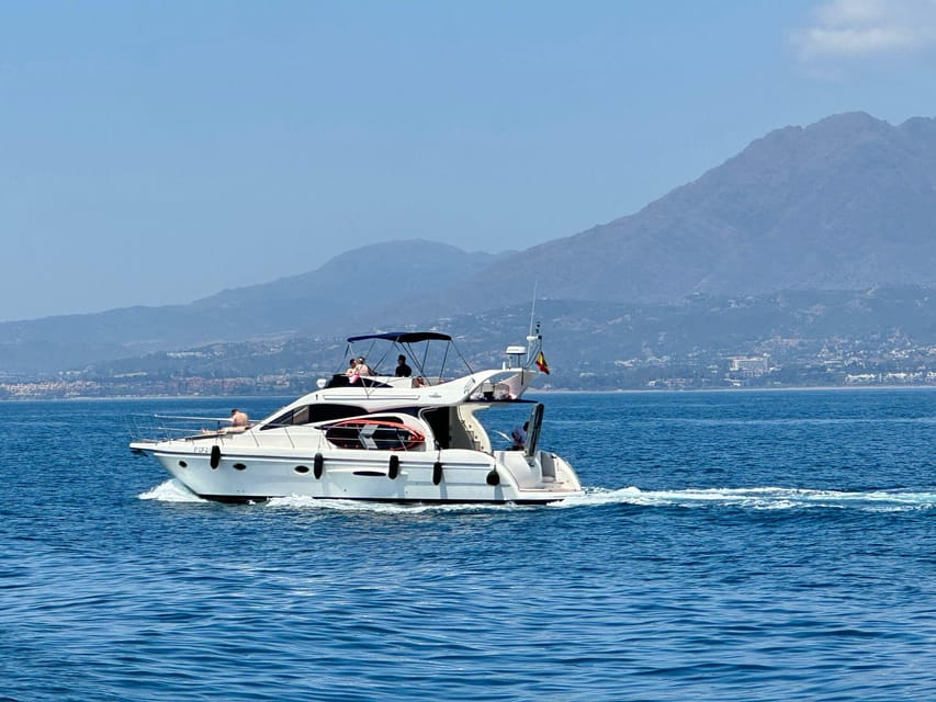 Marbella: Private Cruise in Yacht - Picking between two and eight hours