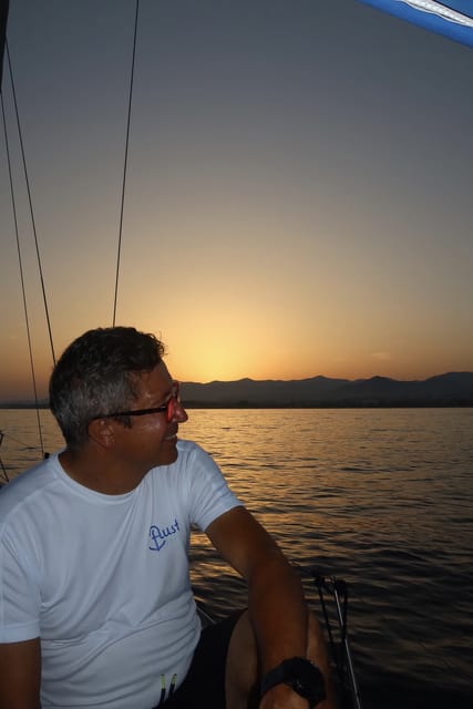 Marbella: Sunset Luxury Sailing Cruise in Puerto Banús - Meeting at Puerto Banús
