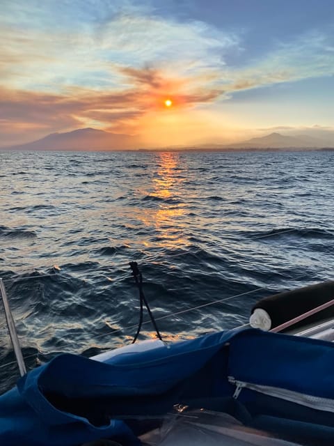 Marbella: Sunset Luxury Sailing Cruise in Puerto Banús - Sailing past Puerto Banús