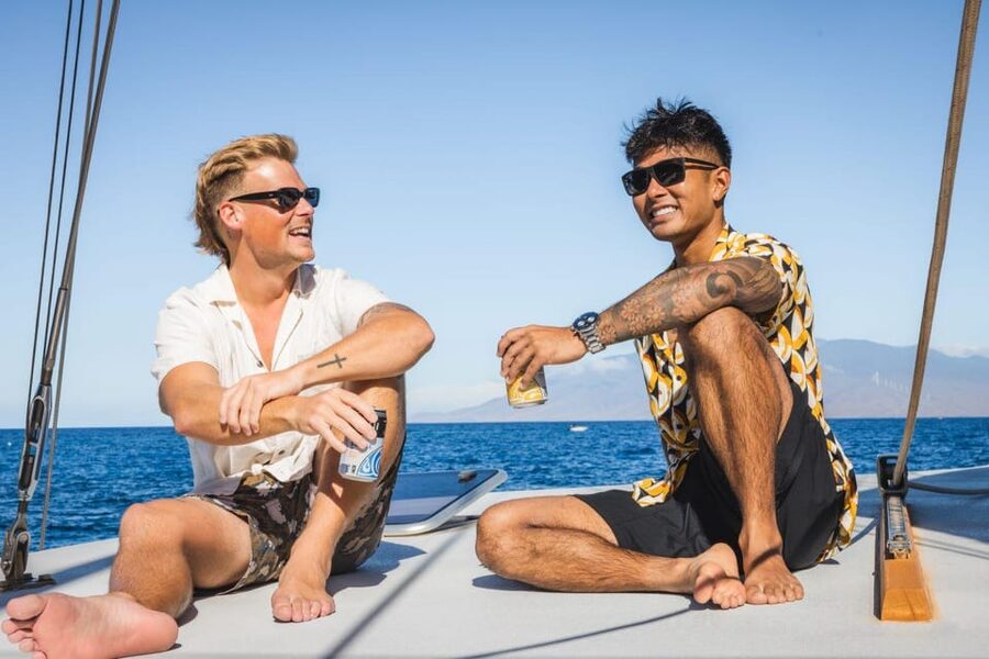 Maui: Luxury Catamaran Turtles & Tacos Snorkel - A photographer in the water with you