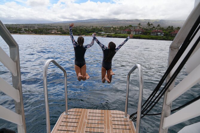 Maui: Molokini and Turtles Luxury Yacht Snorkel - Turtle Town offers a calmer second stop