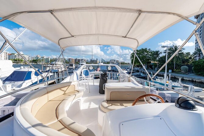 Miami 2 Hours Private Yacht Tour for 13 ppl on a 50 ft Yacht - A private yacht gives Miami a better angle
