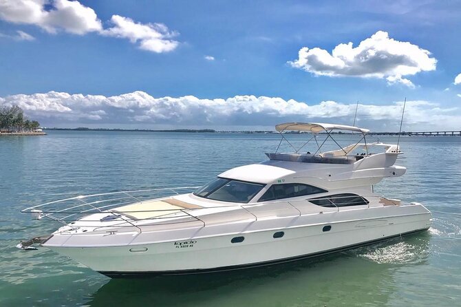 Miami 2 Hours Private Yacht Tour for 13 ppl on a 50 ft Yacht - East Star Island for Miami’s famous addresses