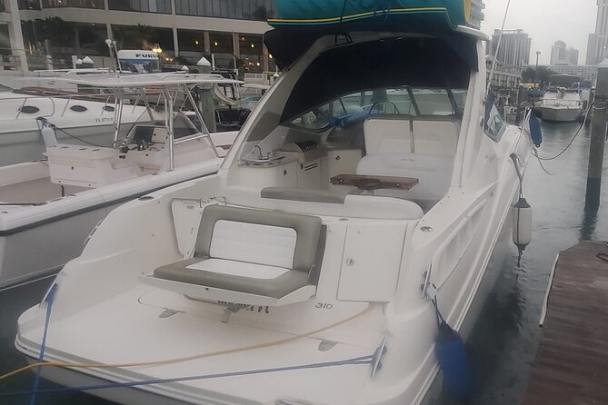 Miami Beach Boat Rental: Unforgettable On-Water Experiences - Bayside’s shops, boats, and waterfront energy