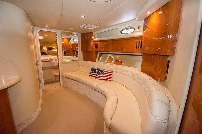 Miami Beach Luxury Yacht Adventure: Explore Stunning Coastline - Timing problems and how to avoid them