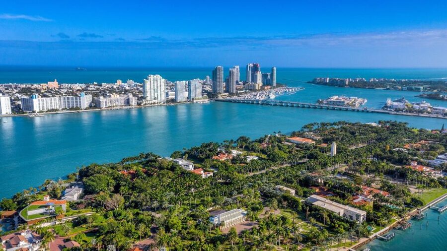 Miami: Miami Skyline Vintage Yacht Cruise, - Celebrity homes and the modern waterfront