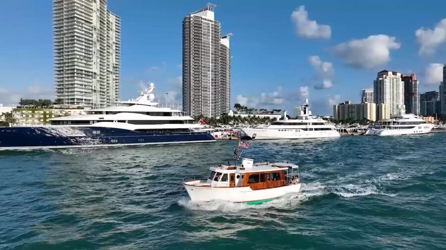 Miami: Miami Skyline Vintage Yacht Cruise, - Practical advice for a smoother outing