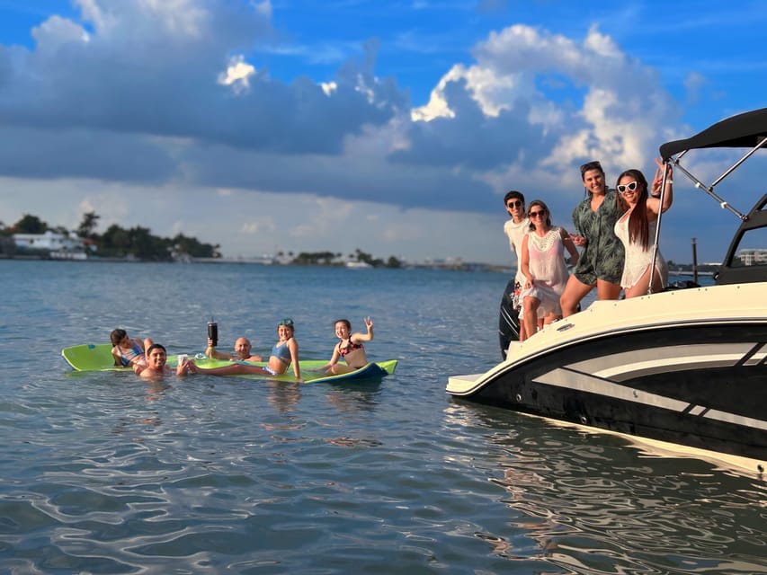 Miami: Private Boat Charter Guided and Tailored Experience - Why Miami looks better from a private boat