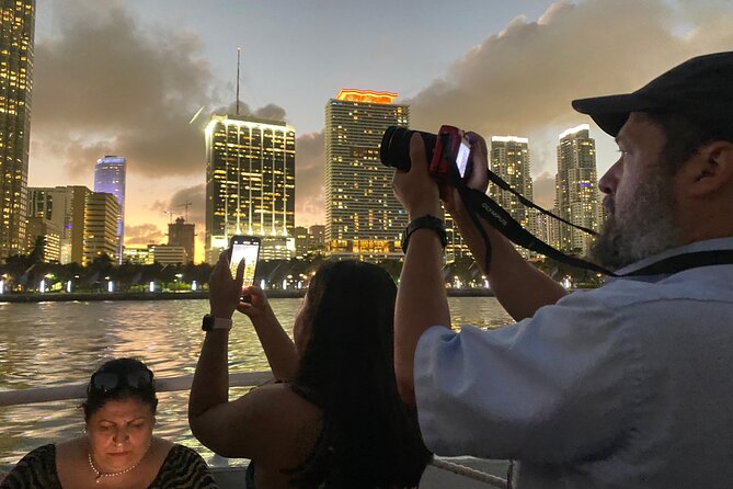 Miami Sightseeing Cruise on a Luxury Yacht - Finding Pier 1 at Bayfront Park