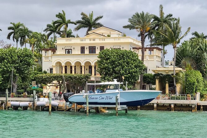 Miami Skyline Boat Cruise Past Millionaire's Homes Optional Stop - Boat layout, seats, and what to bring
