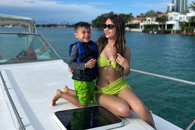 Miami Yacht Party – Discover Secret Spots w/ Captain & Drinks - Setting Out From 10800 Collins Avenue