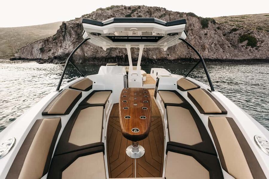❖ Milos: Private Yacht Tour—Kleftiko Sarakiniko Poliegos - Is $1,943 good value?