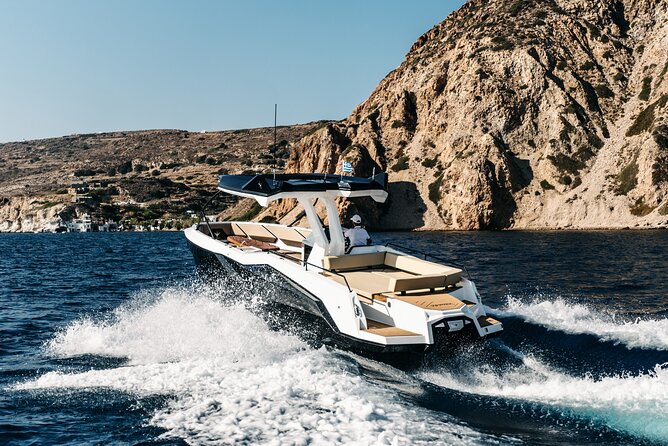 ❖ Milos: Small Group Yacht Tour—Kleftiko Sarakiniko Poliegos - A fast route to Milos’s famous coast