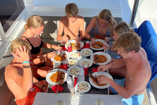 mykonos eleftheriou yachting Private tour mykonos delos renia - Captain Dimitris and Muhammad set the tone