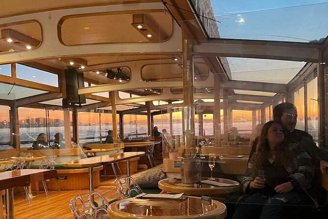 New York City Sunset Cruise on a Yacht - The yacht, tables, and viewing areas