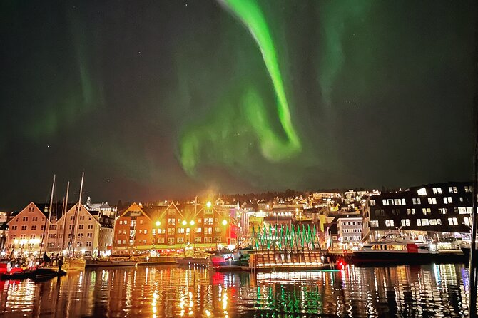 Northern Light Cruise With Luxury Catamaran in Tromso, Norway - Warm suits, hot drinks, and the indoor lounge