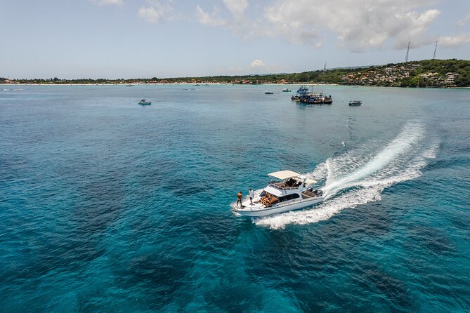 Nusa Penida Full Day Tour by Riki J Yacht 13 meters - The yacht changes the pace
