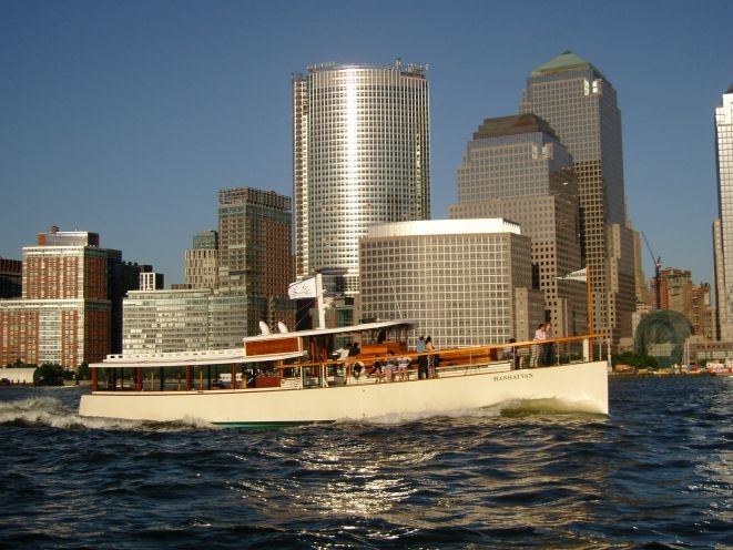 NYC: Evening Jazz Cruise on the Yacht Manhattan - Meeting Lady Liberty from the water