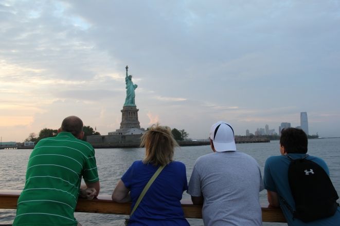 NYC: Evening Jazz Cruise on the Yacht Manhattan - The Boat Band and the sound of the evening