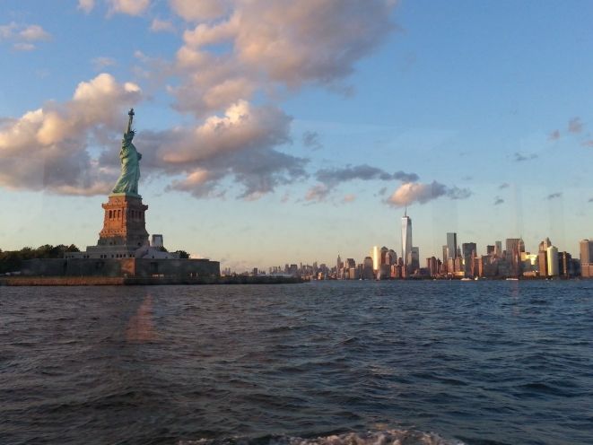 NYC: Evening Jazz Cruise on the Yacht Manhattan - What the 90-minute length means