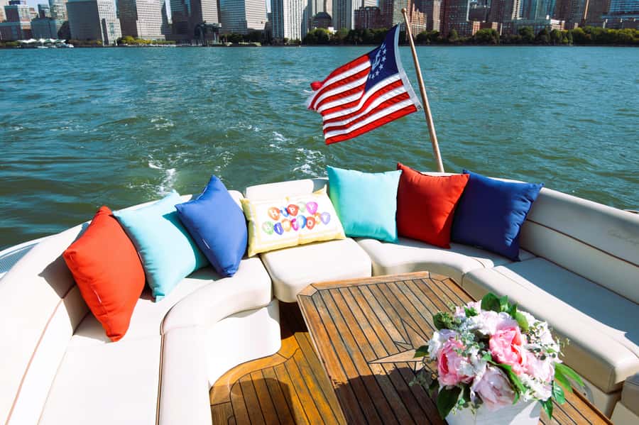 NYC: Statue of Liberty Private Yacht Tour - Who will get the most from this private yacht
