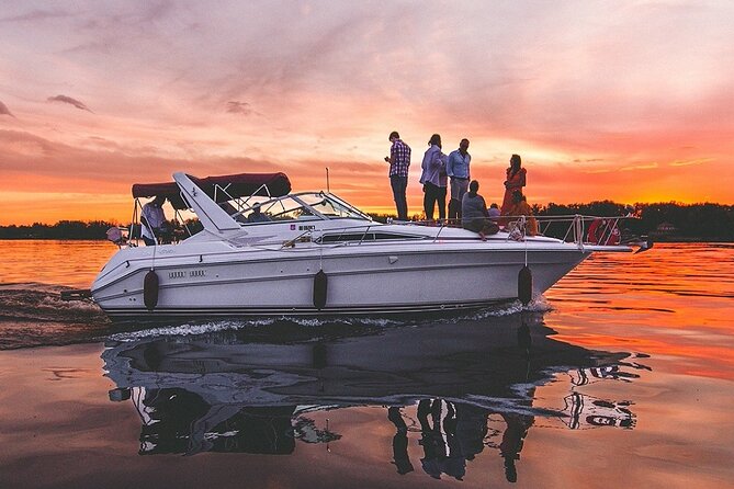 Ottawa: 1-Hr. Public Tour on a Real Yacht (Thurs. to Sun. @ 6 PM) - Why Ottawa Looks Better From the River