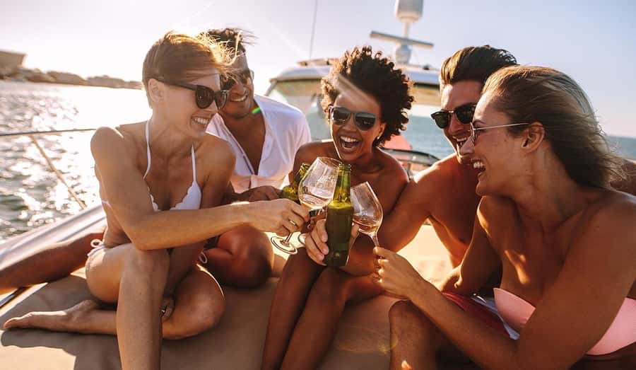 Ottawa: Downtown Yacht Cruise - Wed-Sun @ 6PM - 75 Minutes - Key points to know before you book