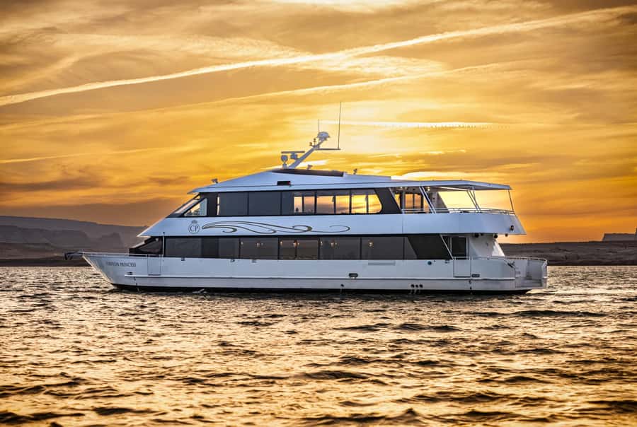 Page: Wahweap Bay Canyon Princess Yacht Dinner Cruise - Who gets the most from this cruise