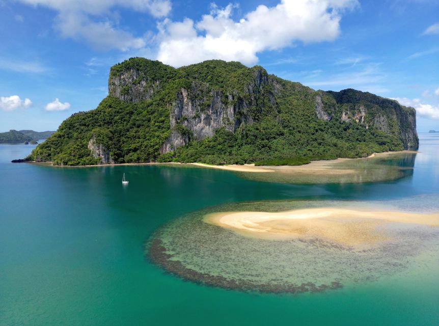 Palawan: Private Sailing Yacht Cruise in El Nido - Lagen Island and the afternoon swim