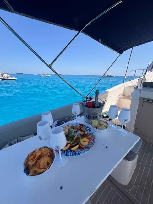 Palermo: Luxury Boat Tour with Snacks and Snorkeling - Gaspare’s hosting is a major part of the experience