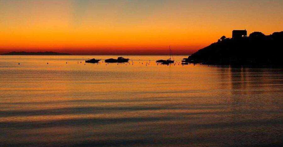 Palermo: sunset tour with aperitif on a luxury boat - Is $95.33 a fair price?
