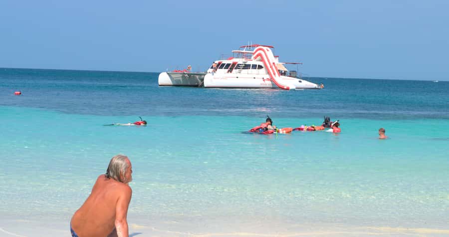 Pattaya: Full-Day 2 Islands Yacht Trip with Lunch and Sunset - Should you book it?