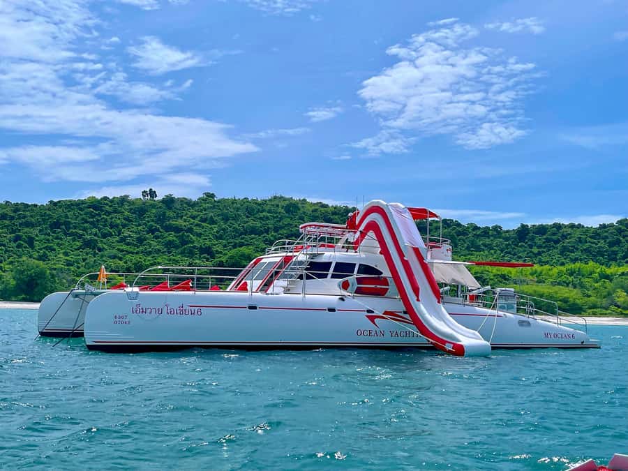 Pattaya: Full-Day 2 Islands Yacht Trip with Lunch and Sunset - Sunset on the return sail