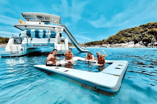Phi Phi Maya and Maithon by Indigo Luxury Catamaran in Phuket - Maya Bay and the reality of Phi Phi crowds