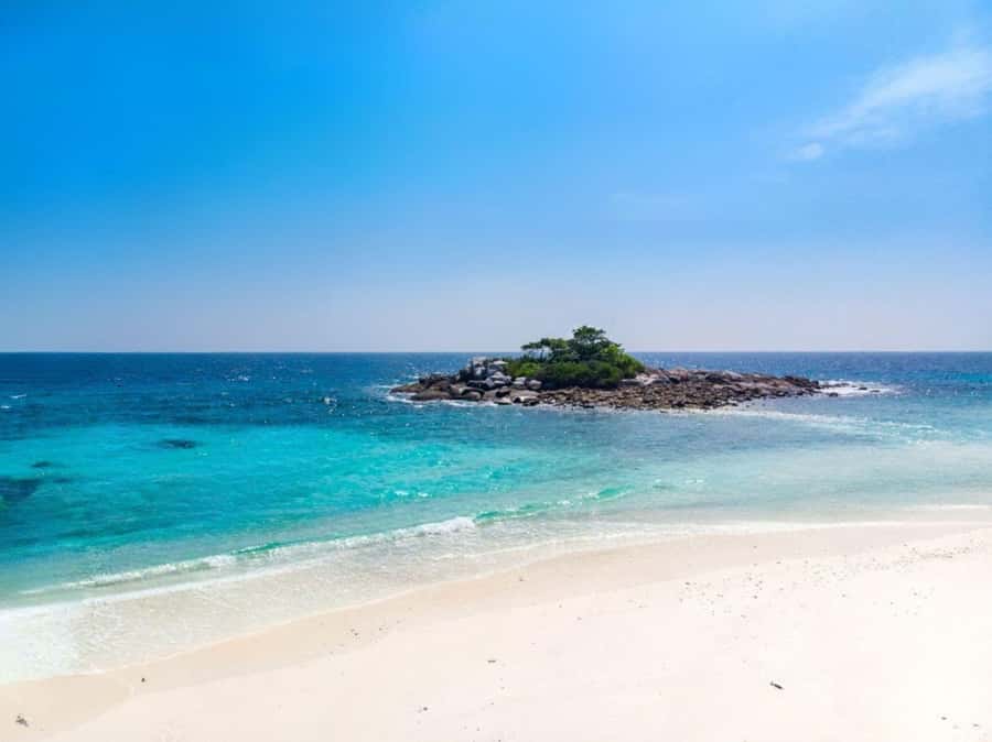Phuket: Coral and Racha Island Yacht Tour with Lunch - Is $135 a fair price?