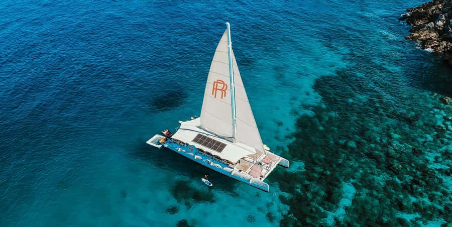 Phuket: Coral & Racha Sunset Luxury Catamaran Party Cruise - Lunch onboard gives the day a practical start