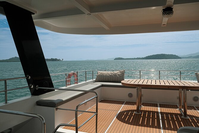 Phuket : James Bond Island and Phang Nga Bay by Premium Yacht - Who should choose this excursion