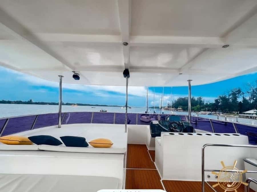 Phuket: James Bond Island Canoeing & Sunset Yacht Dinner - Hong Island by canoe, with the best close-up scenery