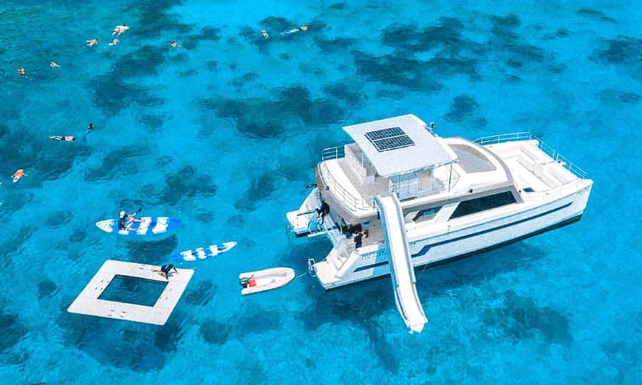 Phuket: Phi Phi, Maya, and Maiton by Luxury Yacht with Lunch - Phi Phi cliffs and Pileh Lagoon by longtail boat