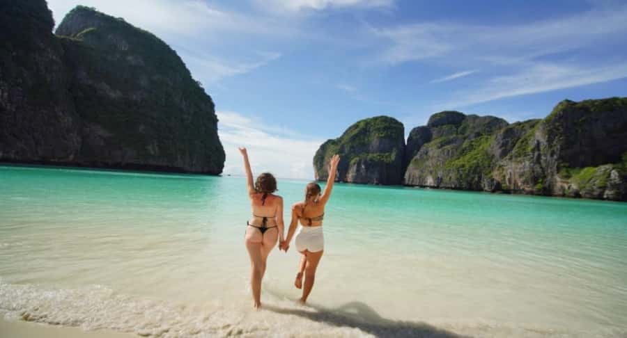 Phuket: Phi Phi, Maya, and Maiton by Luxury Yacht with Lunch - Maiton Island and the best water activities