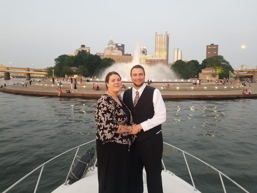 Pittsburgh: Private Yacht River Cruise with Captain and BYOB - What you will see around downtown
