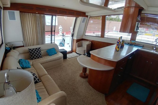 Playa Mujeres rent a Yacht 4hrs with Food and drinks aboard CA55 - Playa Norte: the main swimming stop