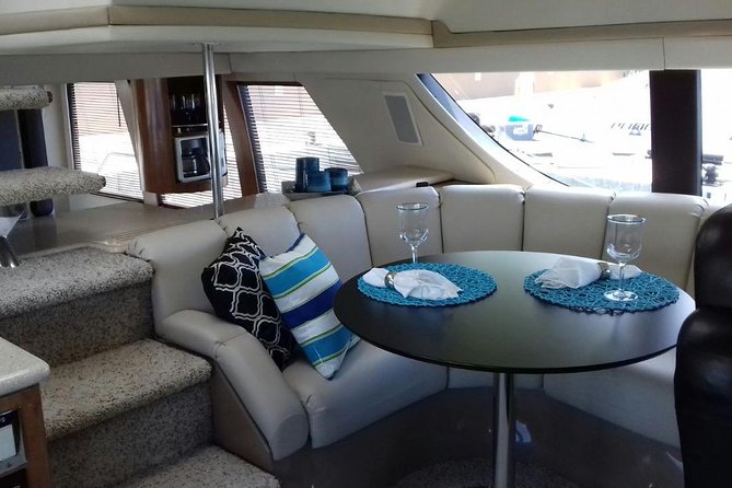 Playa Mujeres rent a Yacht 4hrs with Food and drinks aboard CA55 - Who will enjoy this private charter
